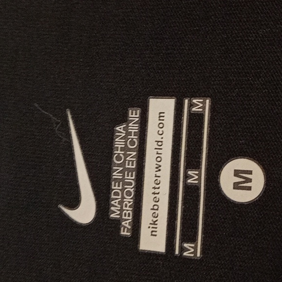 Nike running shirt medium size - Picture 2 of 10